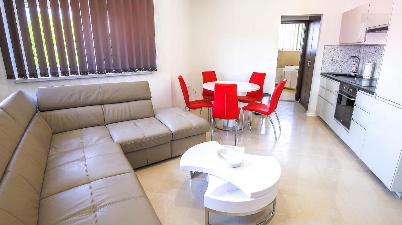 White Apartman Siofok Dış mekan fotoğraf