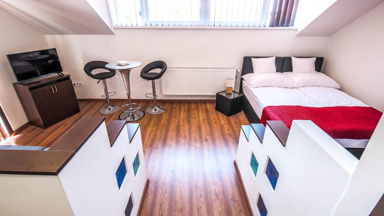 White Apartman Siofok Dış mekan fotoğraf