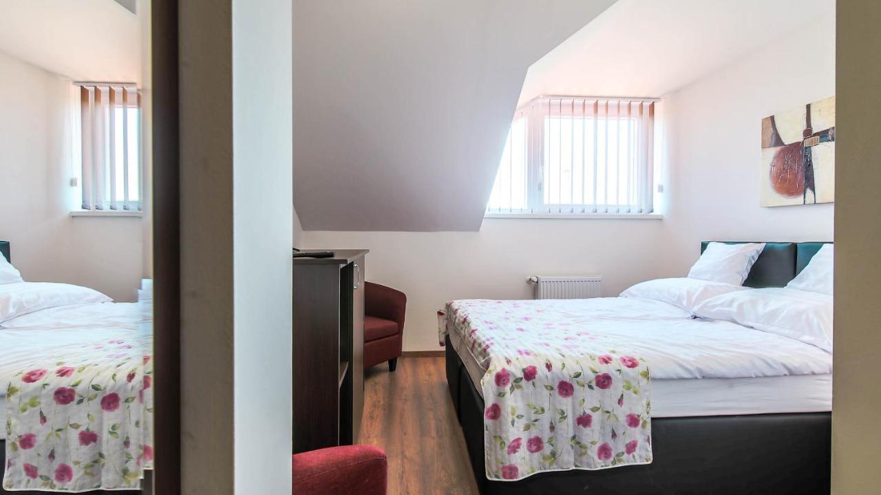 White Apartman Siofok Dış mekan fotoğraf