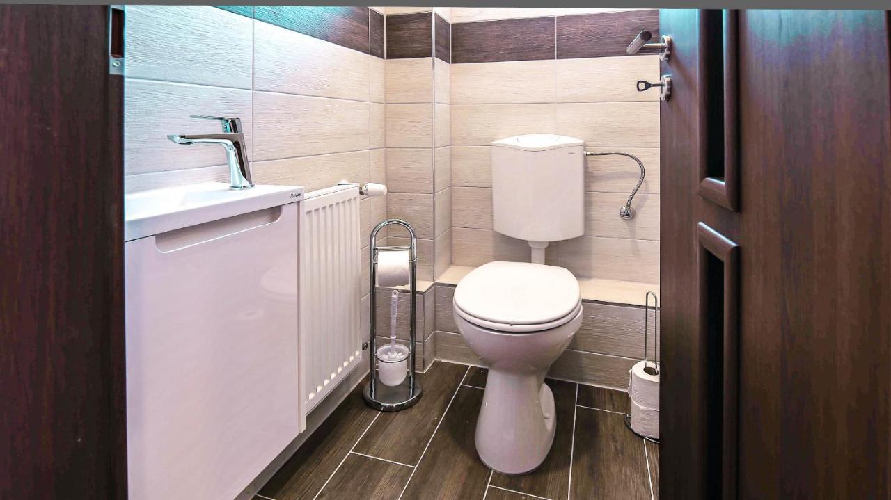 White Apartman Siofok Dış mekan fotoğraf