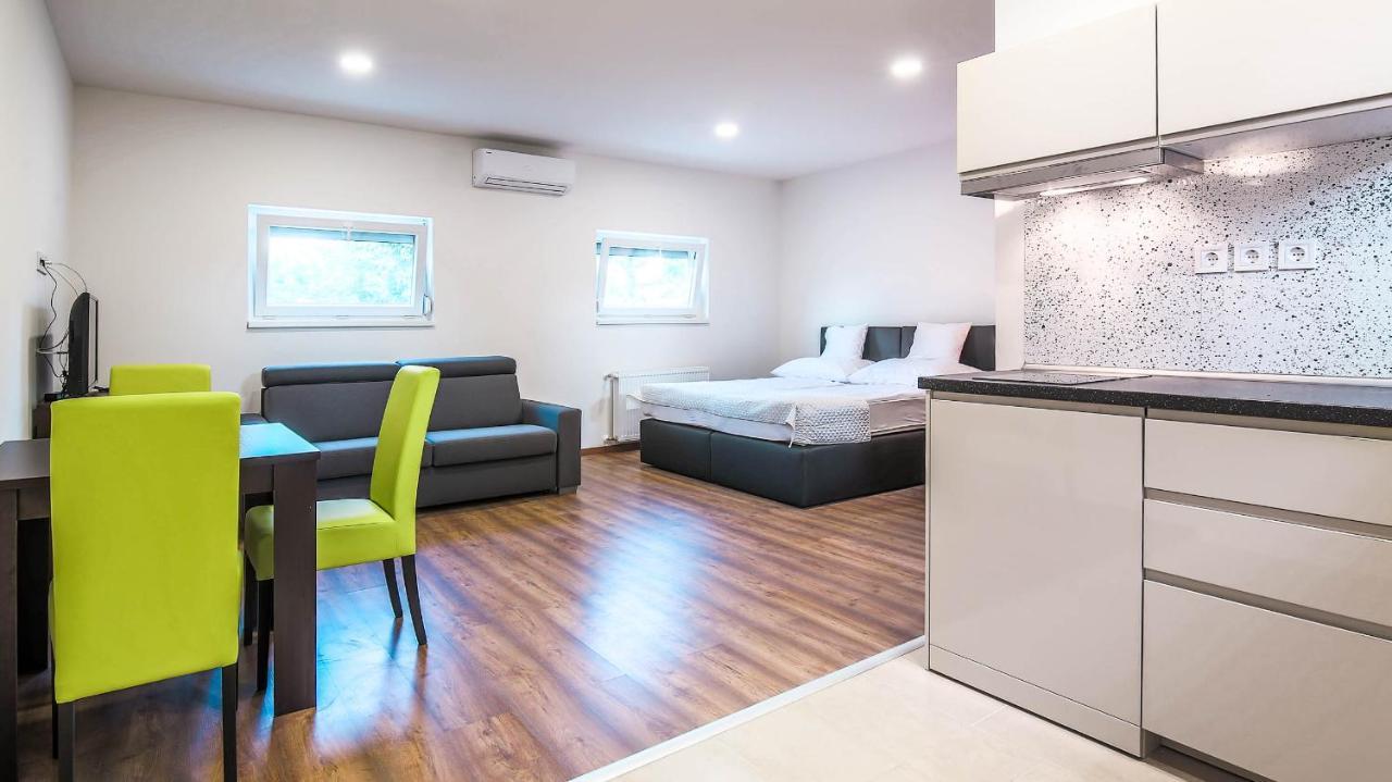 White Apartman Siofok Dış mekan fotoğraf