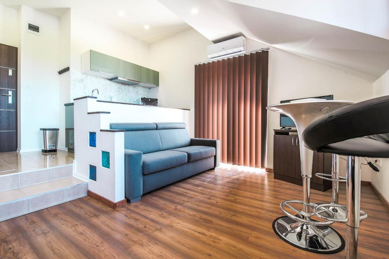 White Apartman Siofok Dış mekan fotoğraf