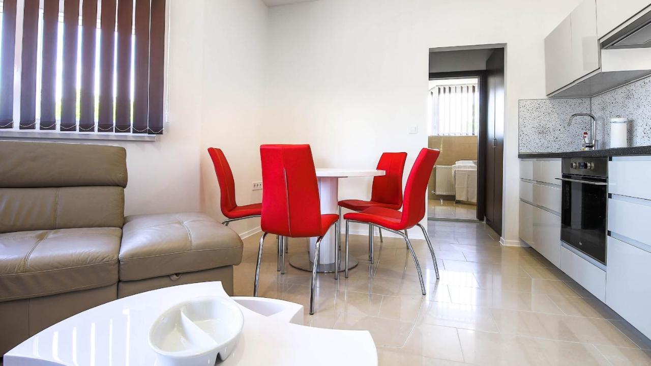 White Apartman Siofok Dış mekan fotoğraf