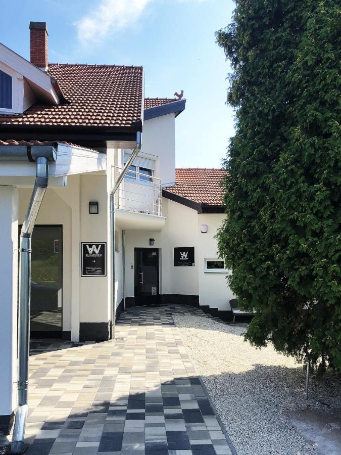 White Apartman Siofok Dış mekan fotoğraf