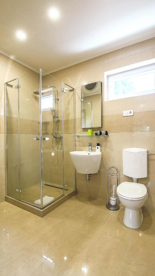 White Apartman Siofok Dış mekan fotoğraf